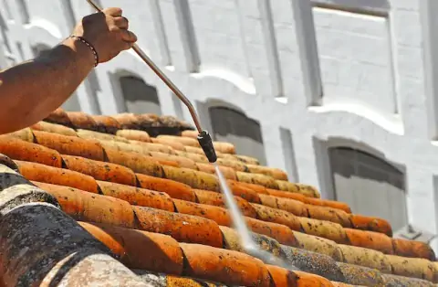 Nettoyage de toitures - Tavaux-et-Pontséricourt
