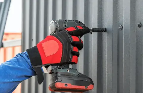 Travaux de zinguerie - Tavaux-et-Pontséricourt